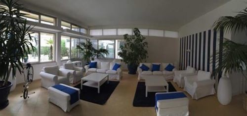Caravelle Hotel
