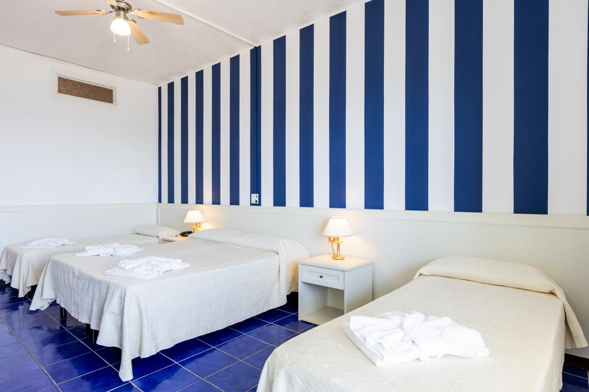 Caravelle 4*